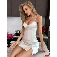 Aria's Closet Arias Closet Beyaz Dantel Işlemeli Yırtmaçlı Ince Askılı Saten Kısa Fantezi Gecelik
