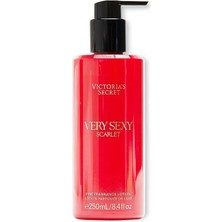 Victoria's Secret Beauty Very Sexy Scarlet Vücut Losyonu