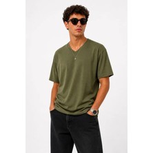 Çamaşır Kenti Erkek V Yaka Basic Tişört Kısa Kol Yazlık Regular Fit T-Shirt - Haki
