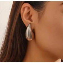 Damla Model Gümüş Rengi Çelik Şık Küpe