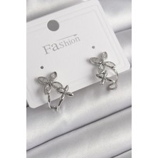 Renas Store Pirinç Gümüş Renk Zirkon Taşlı 2'li Çiçek Model Kadın Küpe
