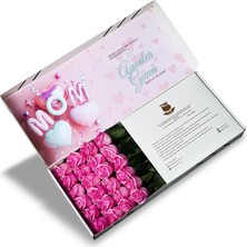 Çiçeek Anneler Günü Beyaz Kutuda 24 Pembe Gül