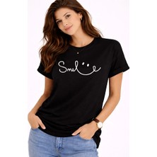 Nevermind Unisex Tişört Smile Baskılı Basic Oversize Günlük Rahat %100