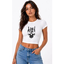 Nevermind Kadın Baby Tee Crop Tişört Kuru Kafa Baskılı Dark Aesthetic Slim Fit %100 Pamuk