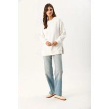 Vena Kadın Bisiklet Yaka Yanı Yırtmaçlı Regular Fit 3 Iplik Sweatshirt %100 Pamuk - Fildişi