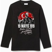 Efendioğlu Design Uzun Kollu Bütün Ümidim Gençlikte Atatürk ve Gençler Baskılı 19 Mayıs 1919 Çocuk T-Shirt