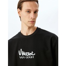 Koton Bisiklet Yaka Kısa Kollu Pamuklu Oversize Lisanslı Van Gogh Baskılı Tişört