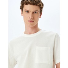 Koton Bisiklet Yaka Cep Detaylı Pamuklu Dokulu Kısa Kollu T-Shirt