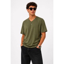 Beta Moda Hub Erkek V Yaka Basic Tişört Kısa Kol Yazlık Regular Fit T-Shirt - Haki