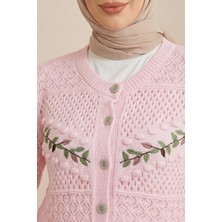 Moda Morfo Düğmeli Önü Nakışlı Ajurlu Triko Hırka  -Pembe