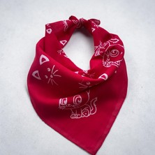 ALS Tasarım Dünyası Kırmızı Renk Zemin Üzerine Içinde Beyaz Kedi Desenli %100 Koton Bandana