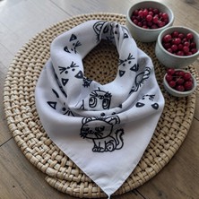 ALS Tasarım Dünyası Beyaz Renk Zemin Üzerine Içinde Beyaz Kedi Desenli %100 Koton Bandana