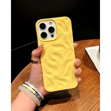 iPhone 15 Pro Max Kabartmalı Soft Telefon Kılıfı