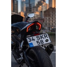 New Jargon Öpücük Sticker - Dudak Sticker - Araba Motor Plaka Sticker 4,5X3CM
