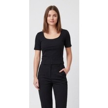 Moda Kadın Basic Slim Fit Tişört , Modern ve Rahat Günlük Stil