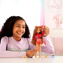 Aesco Barbie Dream Besties™ Teresa Bebek ve Aksesuarları Barbie Rüya Arkadaşlar™ Teresa™ Bebek ve Video Oyunu Temalı 10 Parça Aksesuar HYC23