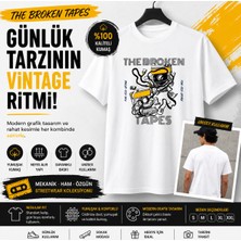 Tişört Kodu Broken Tapes Grafik Baskılı Unisex Tişört – Beyaz Regular Fit Streetwear