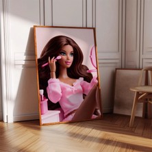 Ninastore Esmer Moda Bebek Posteri: Kız Çocuklarına Özel Pembe Makyaj Sanatı (Baskı)