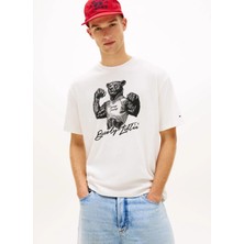 Tommy Jeans Beyaz Erkek Regular Fit Baskılı T-Shirt DM0DM22543YBH Beyaz T-Shirt