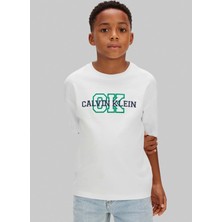Calvin Klein Beyaz Erkek Çocuk Baskılı T-Shirt LVCKSJA11BYAF