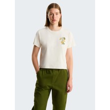 The North Face NF0A8G9QQLI1-W Flora Embro Regular Beyaz Yuvarlak Regular Fit Baskılı Kadın T-Shirt