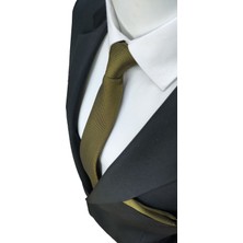 Elegante Cravatte Haki Yeşili Armürlü Dokuma Kravat ve Mendil Mikro Kumaş Özellikleriyle Şık