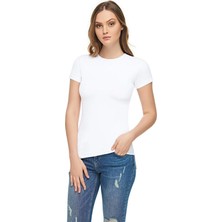 Tutku Elit Kadınlar İçin Beyaz Elastan Yarım Kol T-Shirt Rahat Kesim ve Nefes Alabilir Özellikler