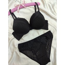 Love Angels Çizgili Dantel Detaylı Push-Up Dolgulu Iç Çamaşırı Takımı-Sütyen Külot Takımı
