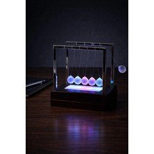 Marsilyan Rgb Işıklı Newton Denge Topu – Renkli Şeffaf Denge Topları, Pilli Masaüstü Dekoratif Aksesuar