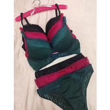 Love Angels Çizgili Dantel Detaylı Push-Up Dolgulu Iç Çamaşırı Takımı-Sütyen Külot Takımı