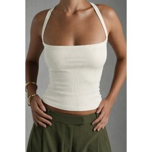 Afri Kadın Ekru Askılı Crop Atlet – Fitilli Kumaş, Çapraz Askı Detaylı, Esnek Slim Fit Yazlık Büstiyer