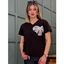 Dörtelle Kadın Boncuk Işlemeli/dantel Detaylı V Yaka T-Shirt