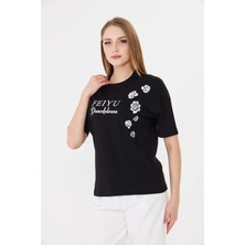 Sortie Collection Kadın Feıyu Peacefulness Gül Baskılı Rahat Kalıp Basic Tişört