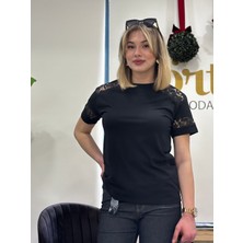 Dörtelle Kadın Dantel Detaylı Bisiklet Yaka T-Shirt
