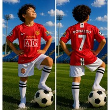 Cristiano Ronaldo Manchester Unıted 2008 Moscow Finali Kırmızı Beyaz Çocuk Forması 4 Parça Forma+Şort+Çorap+Biliklik