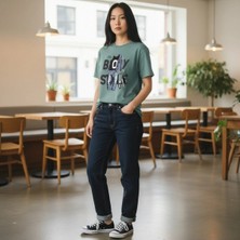 Urban Trend Store Unisex Genç Kız Stil Oversize Fit Rahat Geniş Salaş T-Shirt Günlük Tişört