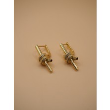 Stelle Jewelry Premium Gold Kaplama Düğüm Detaylı Taşlı Kadın Küpe