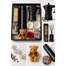 Artopio Sevgiliye Hediye Kahve Seti - Dijital Termos 500 ml + Moka Pot 3 Fincan + Sebu Oda Kokusu + Kokulu Mum