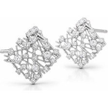Nergis Collection Kadın Gümüş Renk Taşlı Çivi Küpe Kare Form Zirkon Detaylı Şık Günlük & Özel Gün Takı