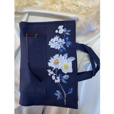 Dutt Dikim Kitçan 17×24 cm Gözlük Cepli Çiçek Desenli Kitap Çantası – Su Itici Kumaş, El Yapımı