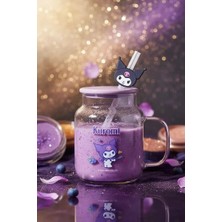 Miniso Sanrio Lisanslı Kuromi Kapaklı ve Pipetli Cam Şişe – Figürlü Tasarım Cam Kupa 450 ml