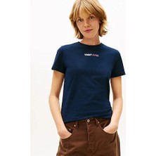 Tommy Hilfiger Kadın Tjw Essential Logo Detaylı T-Shirt