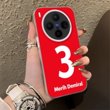 HONTINGA Vivo X300 ile Uyumlu Kılıfı Silikon Kenar Sert Arka Düşüme Önleyici Basitlik Anti Düşme Kamera Korumali Dünya Kupası 3 Numara Merih Demiral Desen Telefon Kılıfı K1-1206