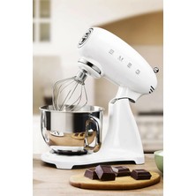 Smeg 50's Style Retro Beyaz Stand Mikser 4.8 Litre 700 W Dökme Demir Alüminyum Malzeme SMF03WHEU