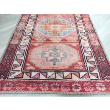 Pera Halı Canlı Pembe ve Turuncu Medalyonlu Vintage Halı - Outlet - T0766OU