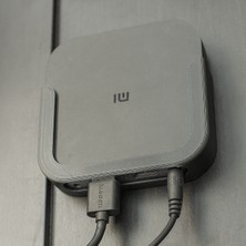 Muhacir Mi Box S Tv Duvar Askı Aparatı – Kablo Geçişli Tv Kutusu Tutucu