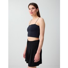 Jimmy Key Siyah Dar Kesim Açık Yaka Kısa Örme Bralet