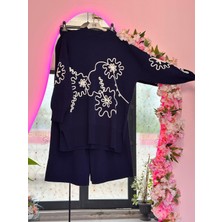 Sevilen Büşra Nur Siyah Motifli Oversize Krem Triko Takım