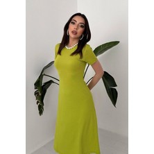 Caddebostan Moda Bisiklet Yaka Kısa Kollu Fitilli Midi Boy Kaşkorse Elbise