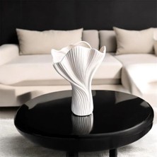 Premium Soyut Tasarım Dekoratif Vazo – Modern Heykelsi Salon Objesi | 3D Üretim